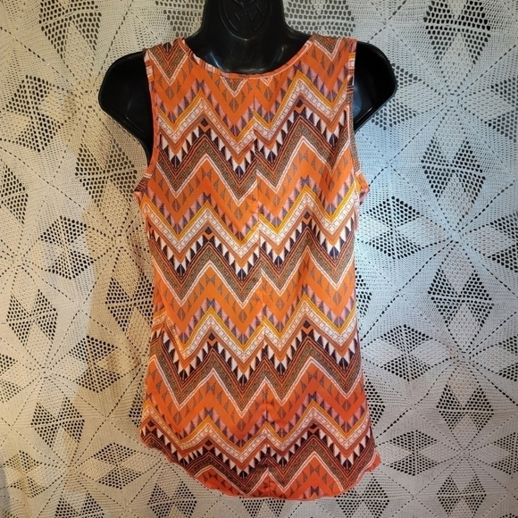 A'Gaci size small  tank top with gold buttons and two front pockets. - Picture 8 of 11